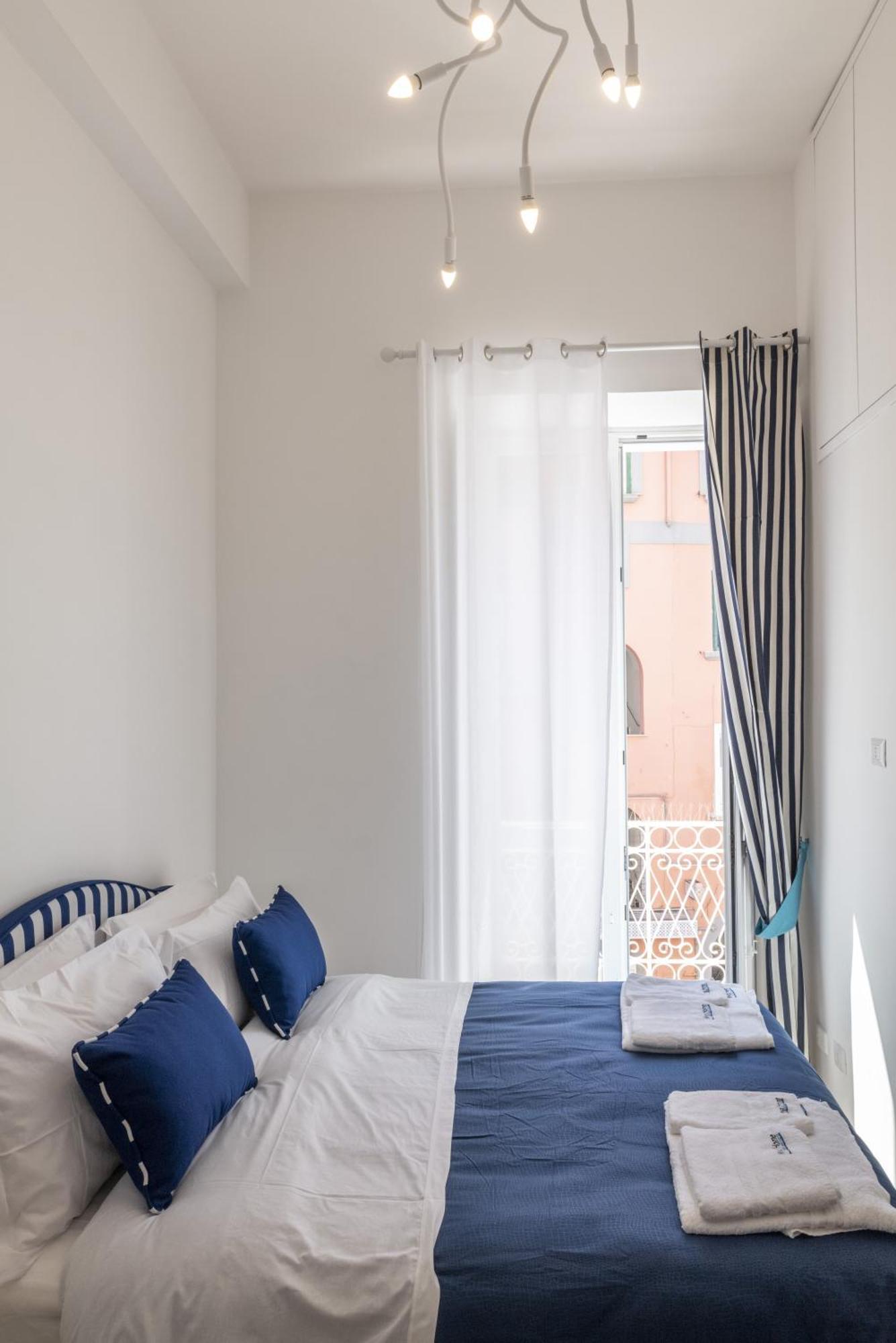 Mya Home Luxury Apartments カステッランマーレ・ディ・スタービア エクステリア 写真