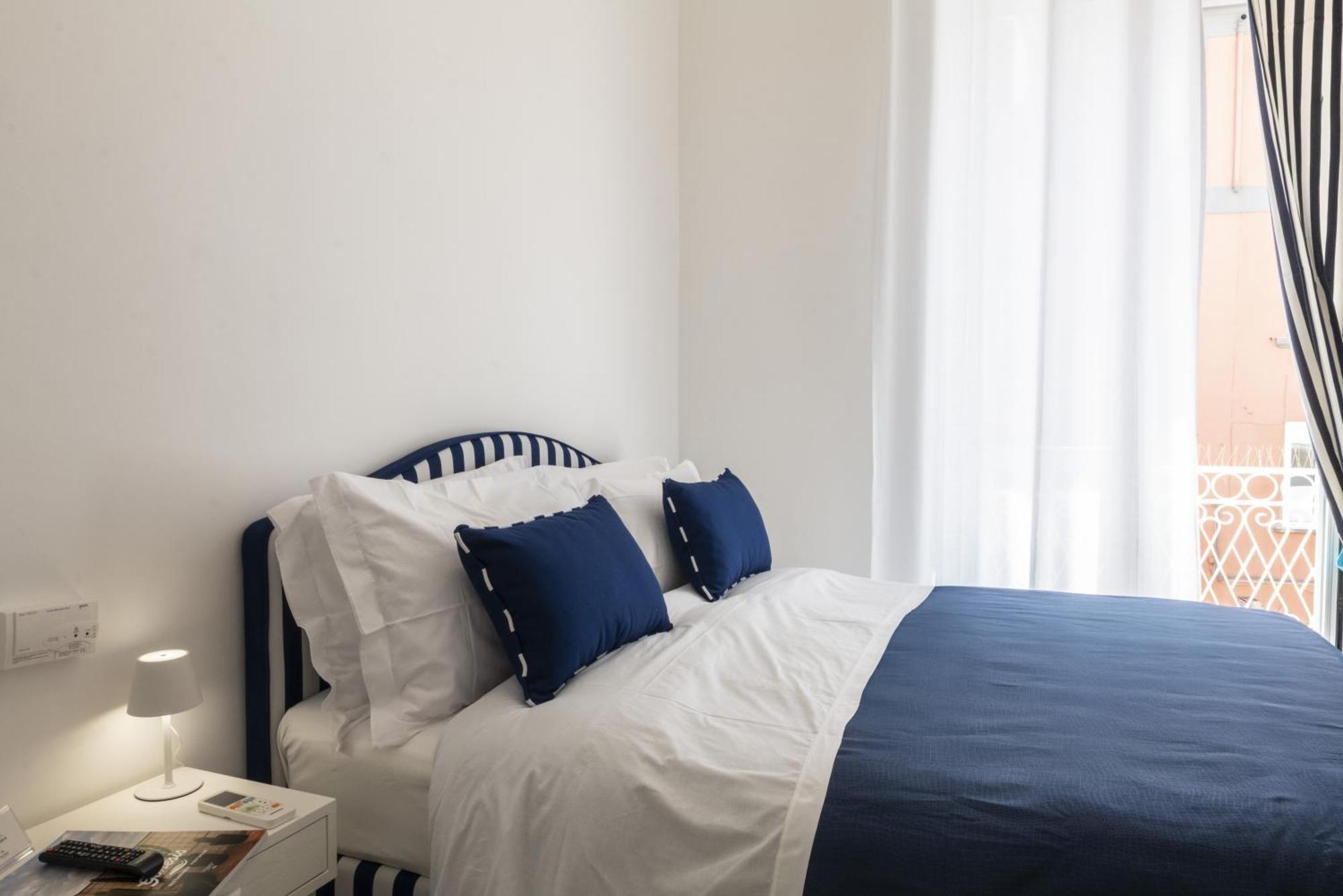 Mya Home Luxury Apartments カステッランマーレ・ディ・スタービア エクステリア 写真